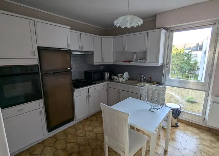 Apartment Ma Bourgogne Grand 3 Pieces Avec Balcons Plein Sud, Parking Interieur *